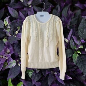 Ginenne | Elegant 80s VTG Cream Faux Pearl Beaded Knit Sweater (SIZE M)